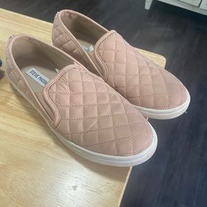 Steve madden slip on sneakers